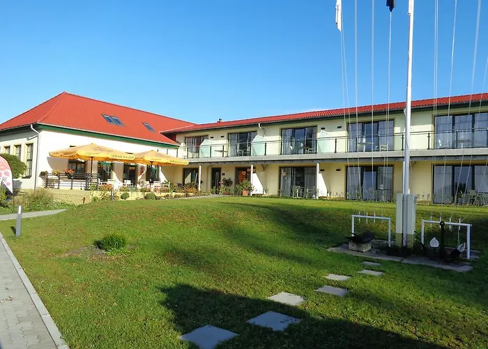 Am Heidensee מלון דירות 4*